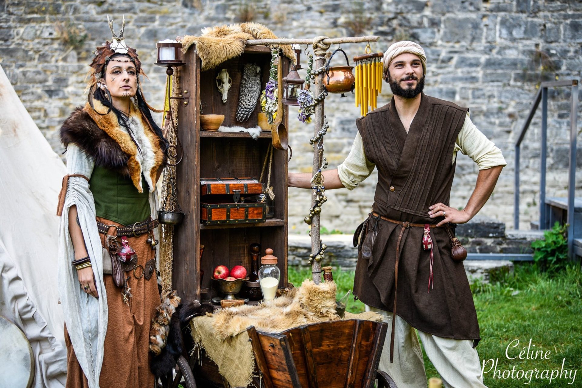 Vendeurs de potions, vendeurs de charme - Cie Bohemian karavan
